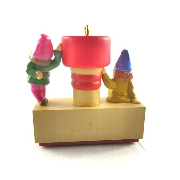 Hallmark Keepsake Handcrafted Ornament Stamp of Approval 1994 - Picture 4 of 11